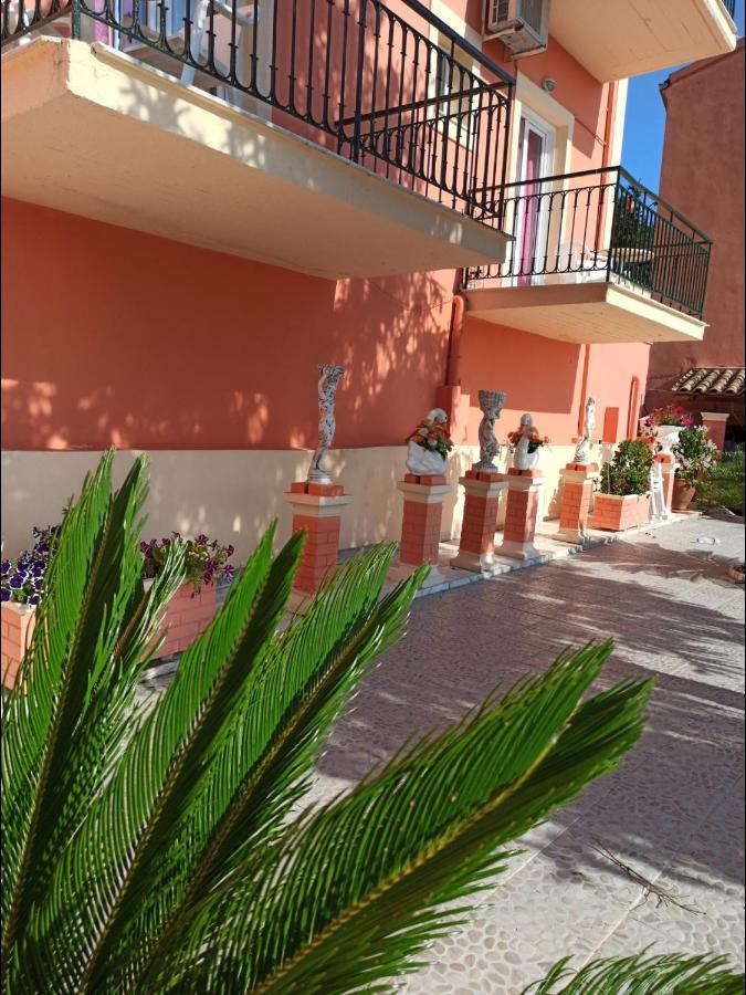 Corfu Sunflower Apartament *